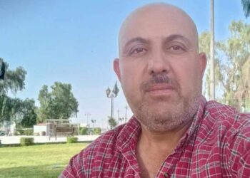 سُبحانَ مَن في كفةٍ