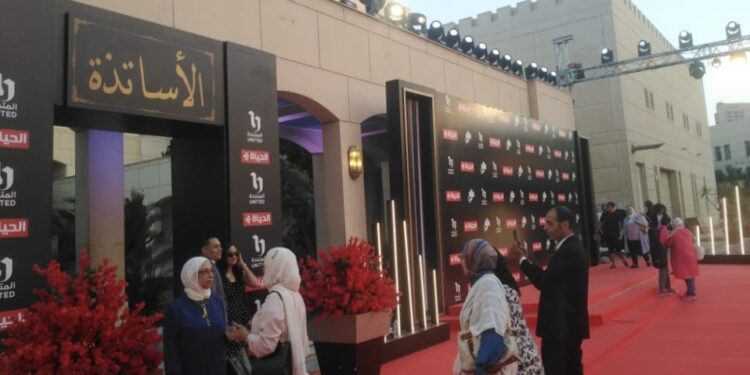 بدء توافد الجمهور على حفل مدحت صالح بدار الأوبرا