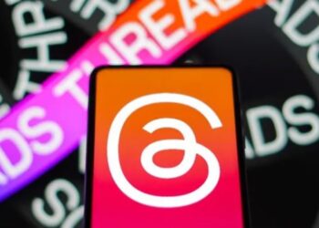 Threads يجتذب 10 ملايين في الساعات الأولى ومارك يتحدى إيلون ماسك