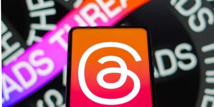 Threads يجتذب 10 ملايين في الساعات الأولى ومارك يتحدى إيلون ماسك