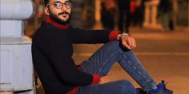 دوّر على حد يغطي الحزن …