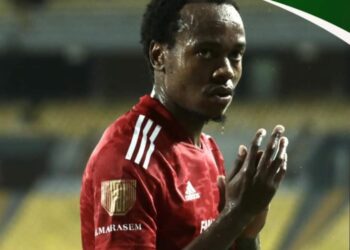 مفاجأة في مستقبل بيرسي تاو مع الأهلي..