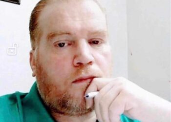 مَــرَّ مُــرَّا