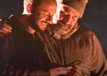 كريم عبد العزيز لـ بيتر ميمى رب دائمًا يقدرنا ونسعد الناس