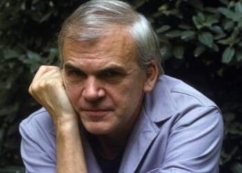 كائن لا تحتمل خفته..