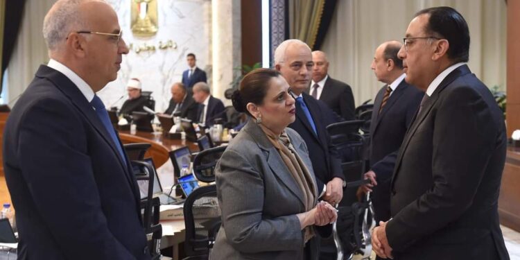 وزيرة الهجرة تستعرض محاور النسخة الرابعة …