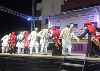 فنون شعبية وشعر وغناء في أولى “ليالي الفرافرة”