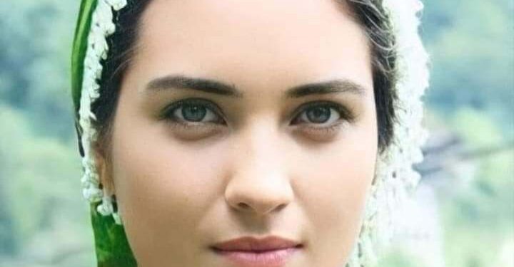 ما مال عنكِ بسحرهِ ما مالا …