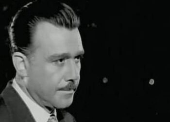 مالا تعرفه عن شاعر الأسرة  … حسين السيد