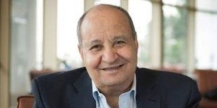 بيوم ميلاده.. وحيد حامد يحتل دور العرض السينمائى !!