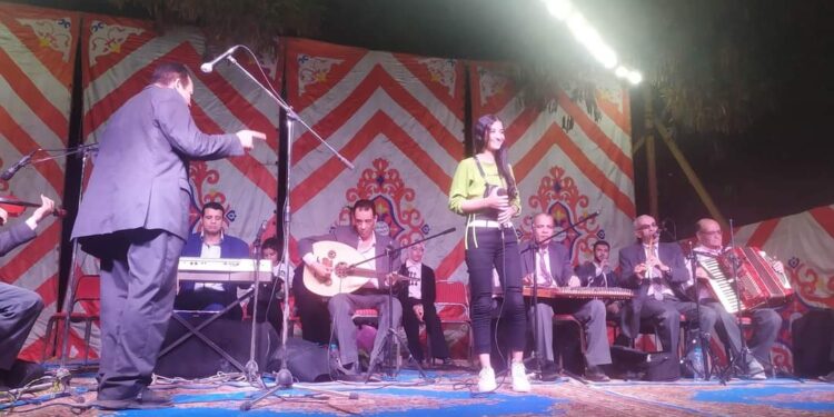 عروض فرقتى الغناء الشعبي والموسيقى العربية بمسرح قصور الثقافة