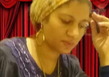 ماهيش عايزة تجى القصايد …