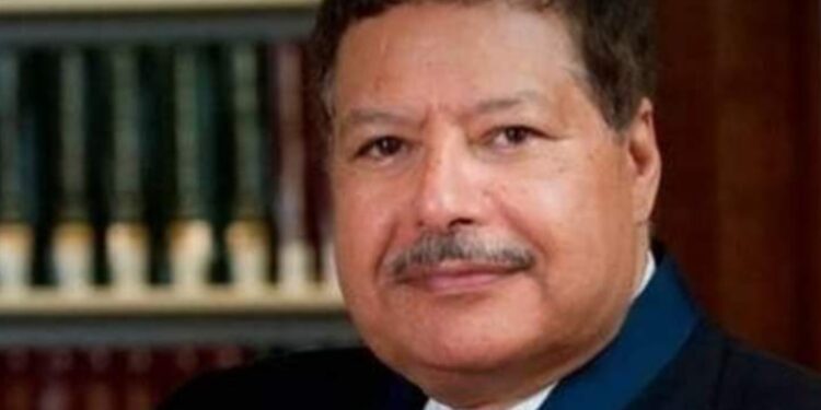 6 معلومات لا تعرفها عن أحمد زويل في ذكرى رحيله.. «اسمه شوقي»