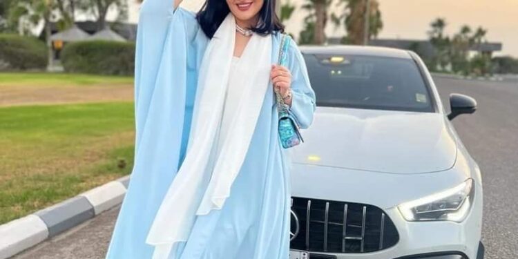 ميارو تظهر بالحجاب وتعلق: أخاف أخلعه مرة ثانية