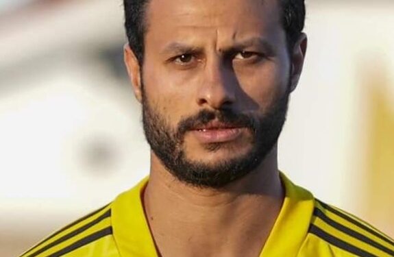محمد الشناوي يفوز بجائزة أفضل حارس مرمى في الدوري المصري