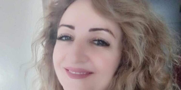 « لحظةُ شوقٍ » للشاعره فاتن حيدر …