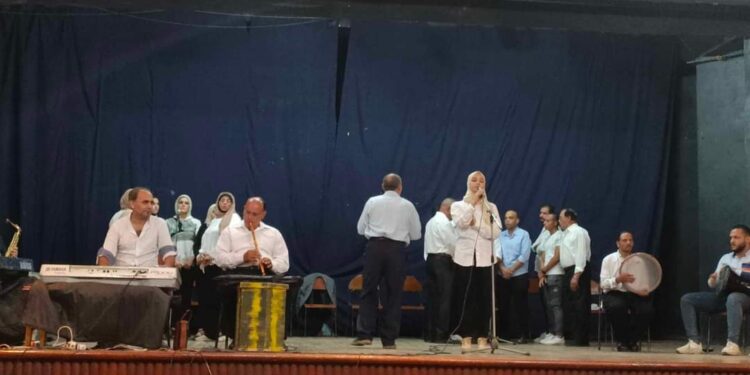 قصور الثقافة تقيم حفلا فنيا للعاملين بشركة مصر للغزل والنسيج بالمحلة الكبرى