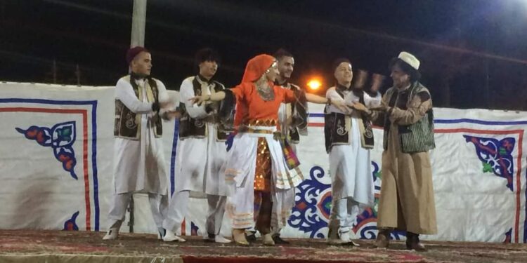 الفن الشعبي مجانا بمصايف رأس البر ودمياط وبلطيم