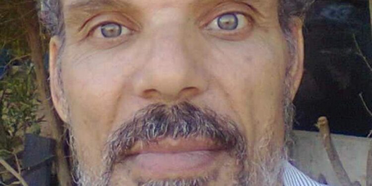 دون استئذان …