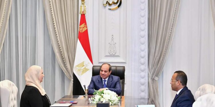 السيسى يجتمع مع السيدة نيفين القباج وزيرة التضامن الاجتماعي