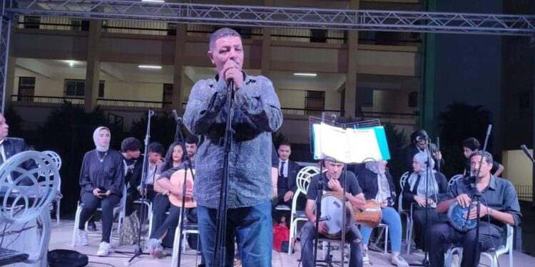 أبو قير للموسيقى العربية تطرب أهالي برج العرب في اليوم الثاني لقافلة قصور الثقافة