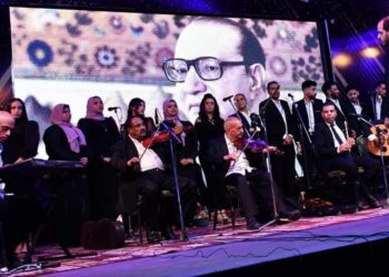 ليالي”ثقافتنا في إجازتنا” بمطروح تواصل عروضها الفنية بإقبال كبير 