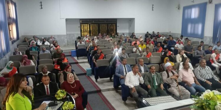 ثقافة سوهاج تناقش الإجراءات التي اتخذتها الدولة لمواجهة الإرهاب