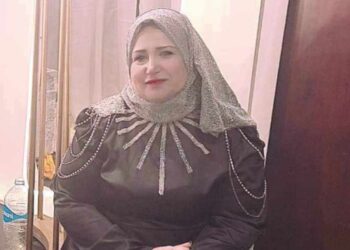 ف الركن دايما كنت بفرش نفسي