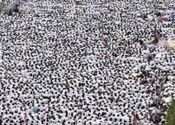 يوميات فى الحرم (11) أكبر مظاهرة فى التاريخ