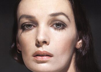 رومانسيات الأغنية الفرنسية الرائدة