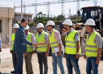 سوريا …الرئيس بشارالأسد يزور المحطة الجديدة لتوليد الكهرباء في مدينة بانياس