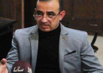 خذني إلى اليم حتى يفهم الساقي …