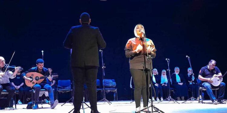 قصور الثقافة تحتفل باليوم العالمي للشباب على مسرح  المحلة