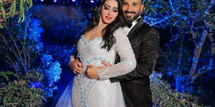 سمية الخشاب تتراجع عن سخريتها من طلاق أحمد سعد وعلياء بسيوني