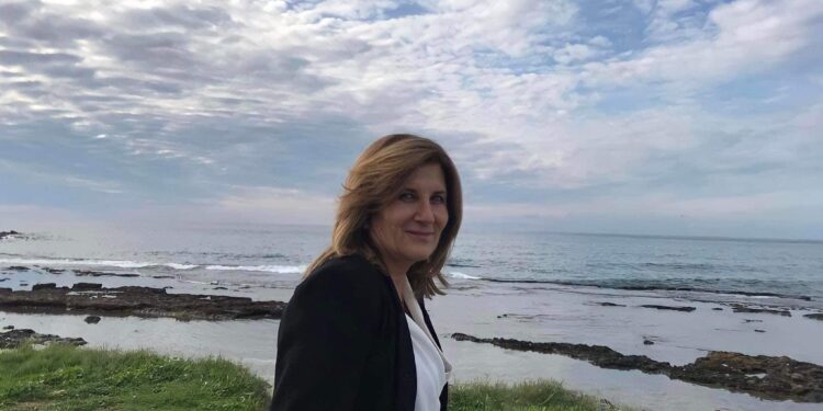 « إلّا!…أنتِ وأنا » للشاعرة حسناء سليمان