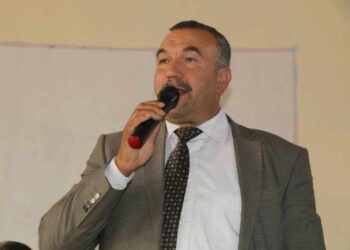 « أحزان قمــر القل » للشاعر الجزائري محمد قاري …