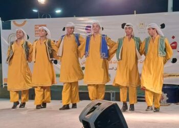 الإسماعيلية للفنون الشعبية تقدم ألوانا من البهجة لجمهور معرض الكتاب بالسويس 