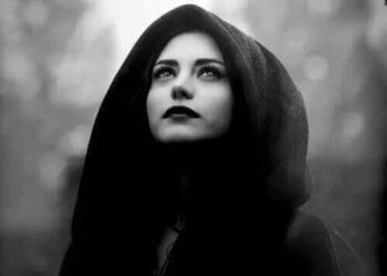 «ربنا يعين كل واحد على حاله » للشاعرة إيمان سعيد