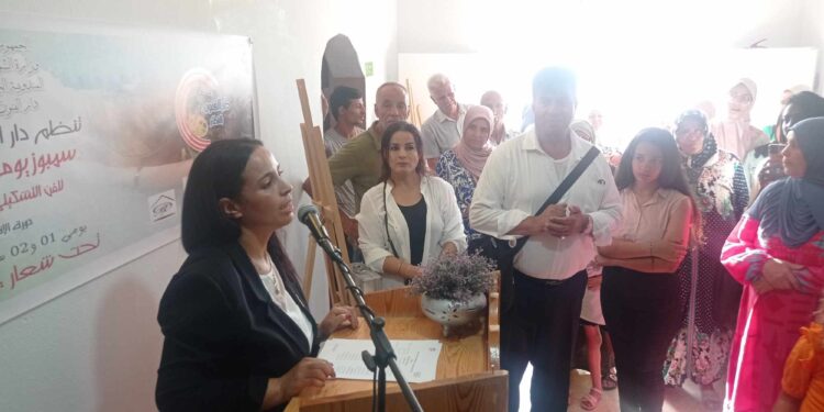 سمبزيوم دار الفنون تحت شعار بالفن نتجمل..