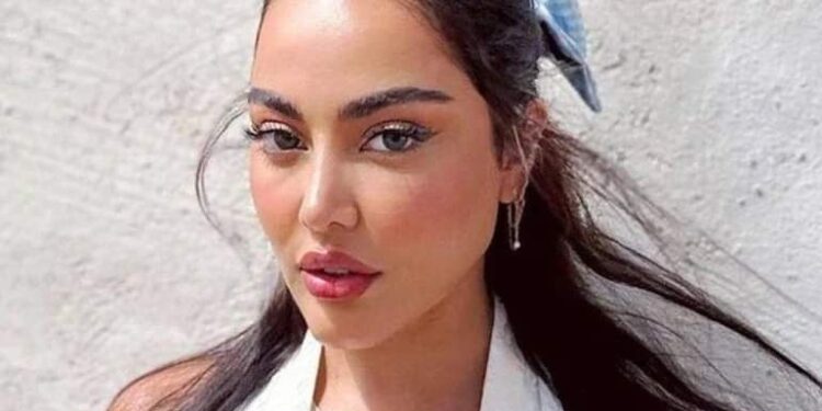 تحديد محاكمة الفاشينيستا فاطمة المؤمن لصدور الحكم