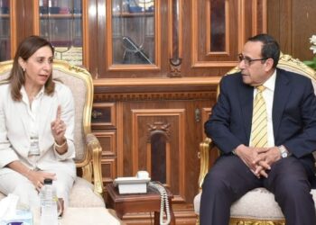 وزيرة الثقافة تلتقي محافظ شمال سيناء لبحث تكثيف الأنشطة