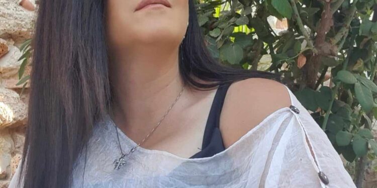 عزلة وحدة  …