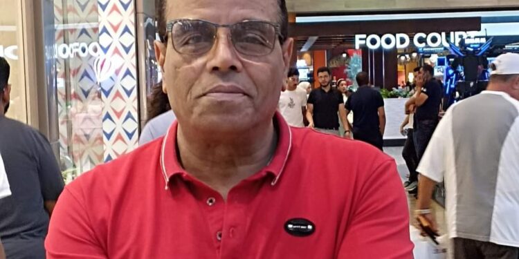 « ليكن الحب » للشاعر رجب كومى …