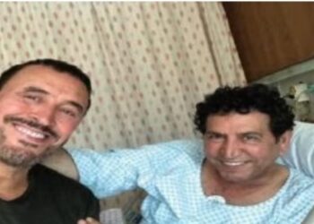 كاظم الساهر ينعى رفيق دربه الشاعر كريم العراقي.. كلمات مؤثرة