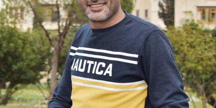 لا تقفي في الشرفةِ يا سيدتي …