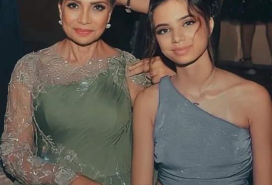 سوسن بدر تُشارك متابعيها أحدث ظهور لها برفقة حفيدتها