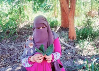 دمع وعذاب …