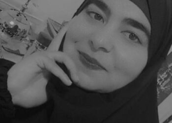 من رسائلي إليها وقبلة على الجبين مطبوعة …