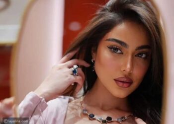 عبودكا يدافع عن فاطمة المؤمن ضد مهاجميها ويطلب لها الدعاء