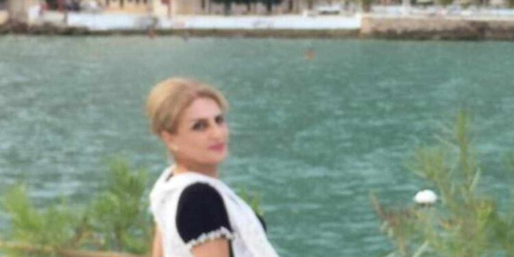 فراشي من ماء …